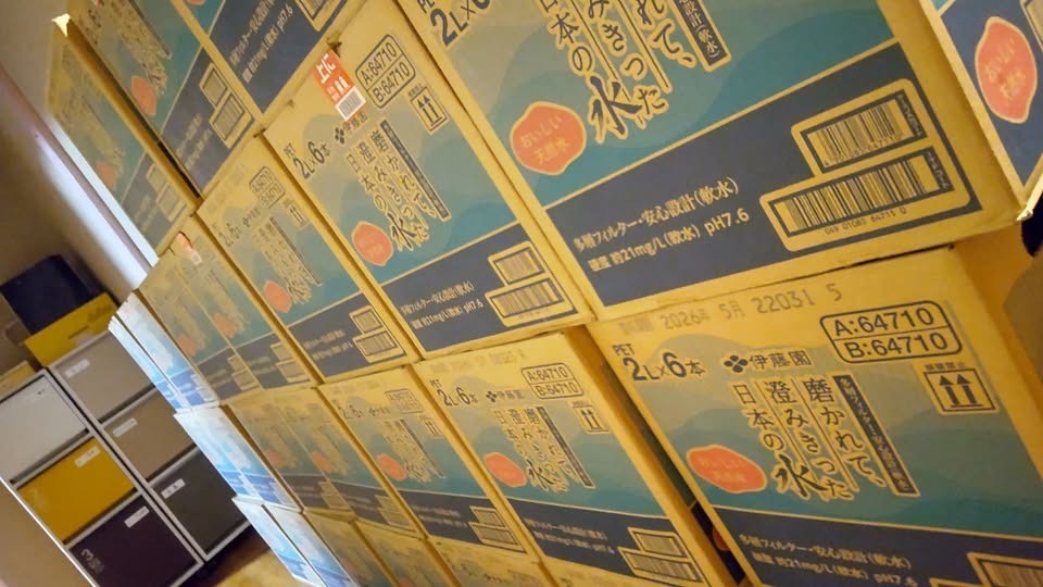 ≪ ムーランエムーラン様より ≫ 備蓄水をご寄付いただきました